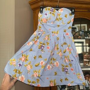 Medium Floral Strapless Dress with Blue Stripes. MUST BE BUNDLED